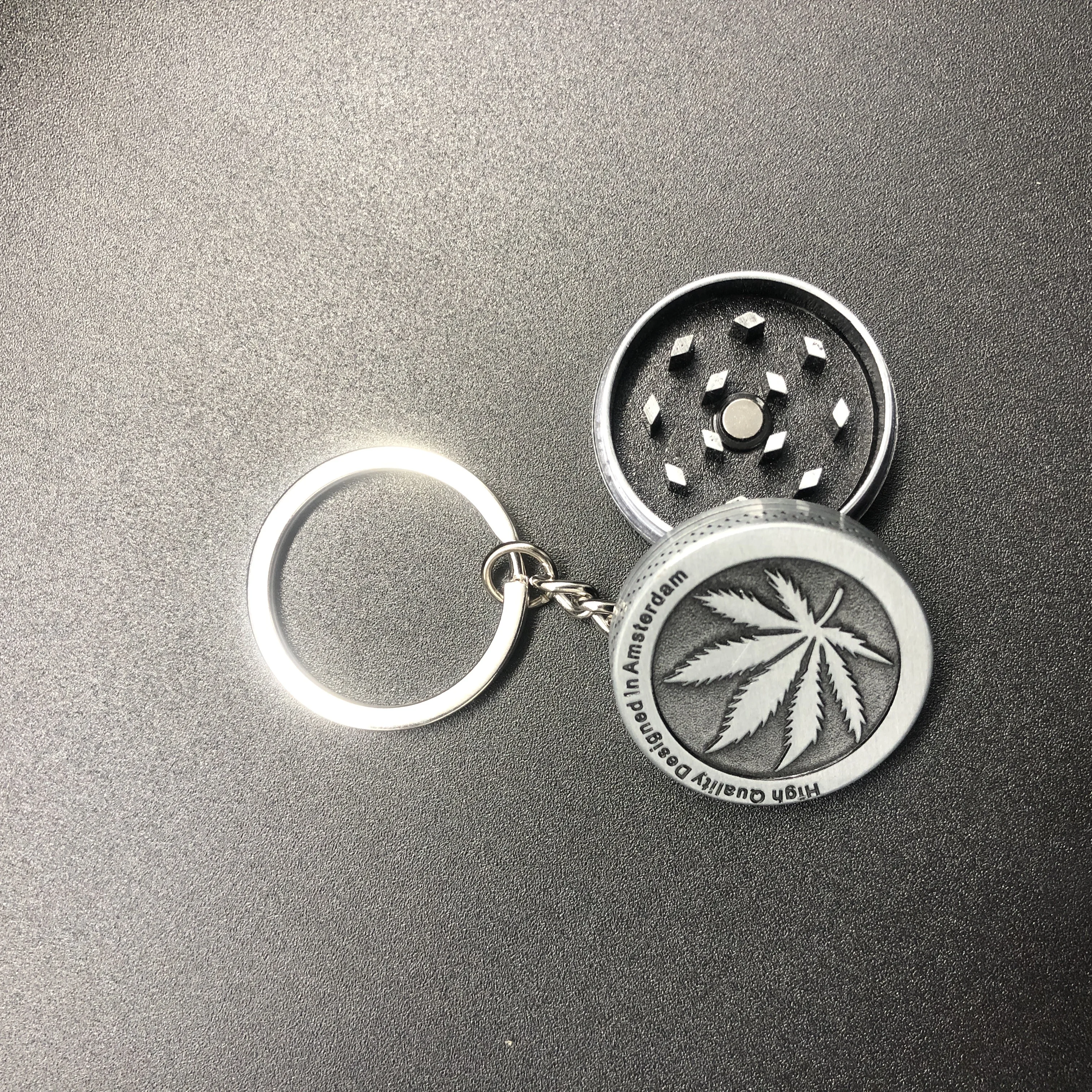 30 мм Портативный Ключ link измельчитель для трав из цинкового сплава сырое курения