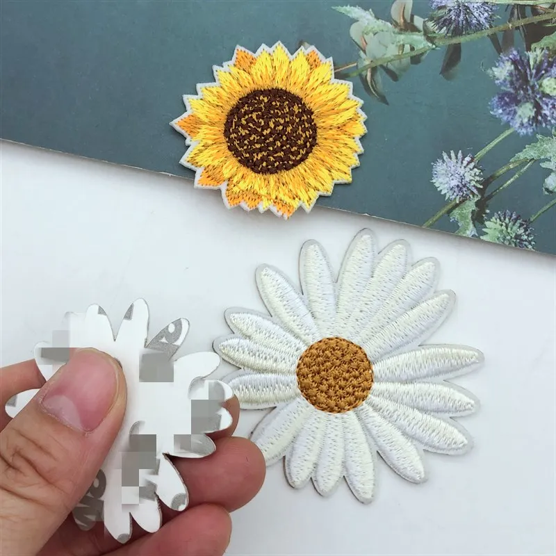 50 шт. нашивки с вышитым подсолнухом клейкая аппликация Ремонтный значок сделай