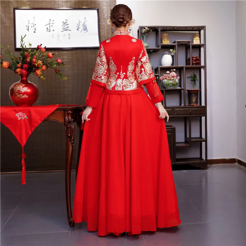 

Bridal Gown Wedding Gown Chinese Wedding Cheongsam Dragon And Phoenix Gown Wedding Dress Chinese Traditional Wedding Dress