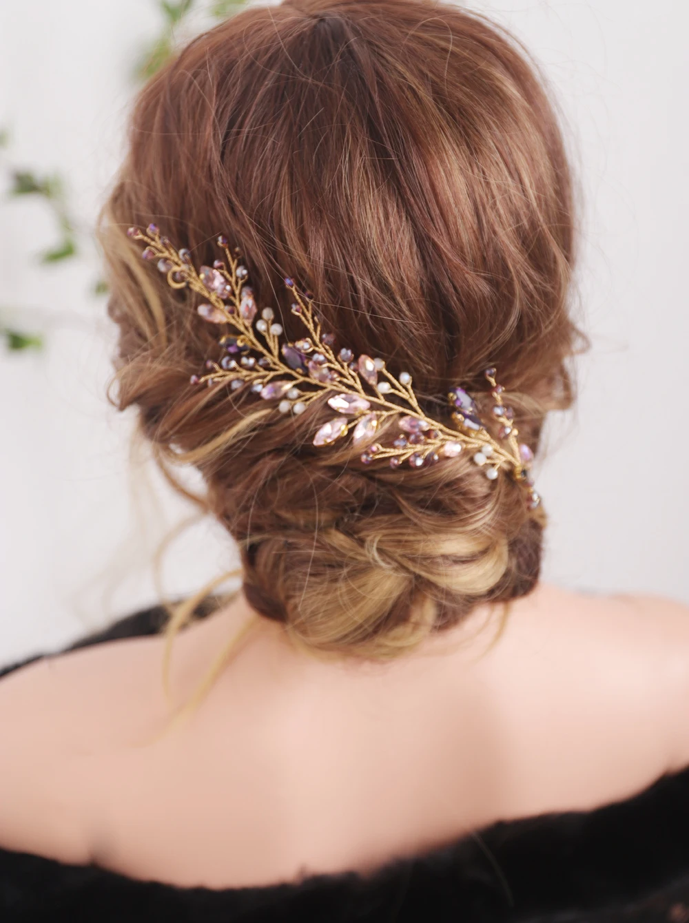 Свадебная повязка на голову с кристаллами фиолетовые стразы золотистая розовыми