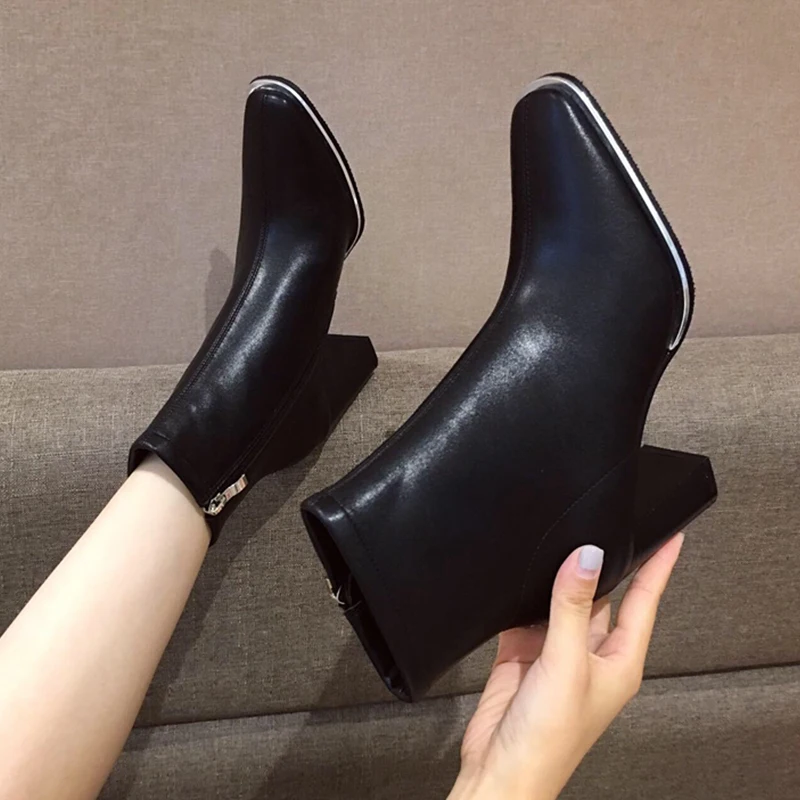 

Женские короткие ботинки, модная новинка весна-осень 2021, обувь на молнии с квадратным носком, Женская обувь в британском стиле, женские совр...