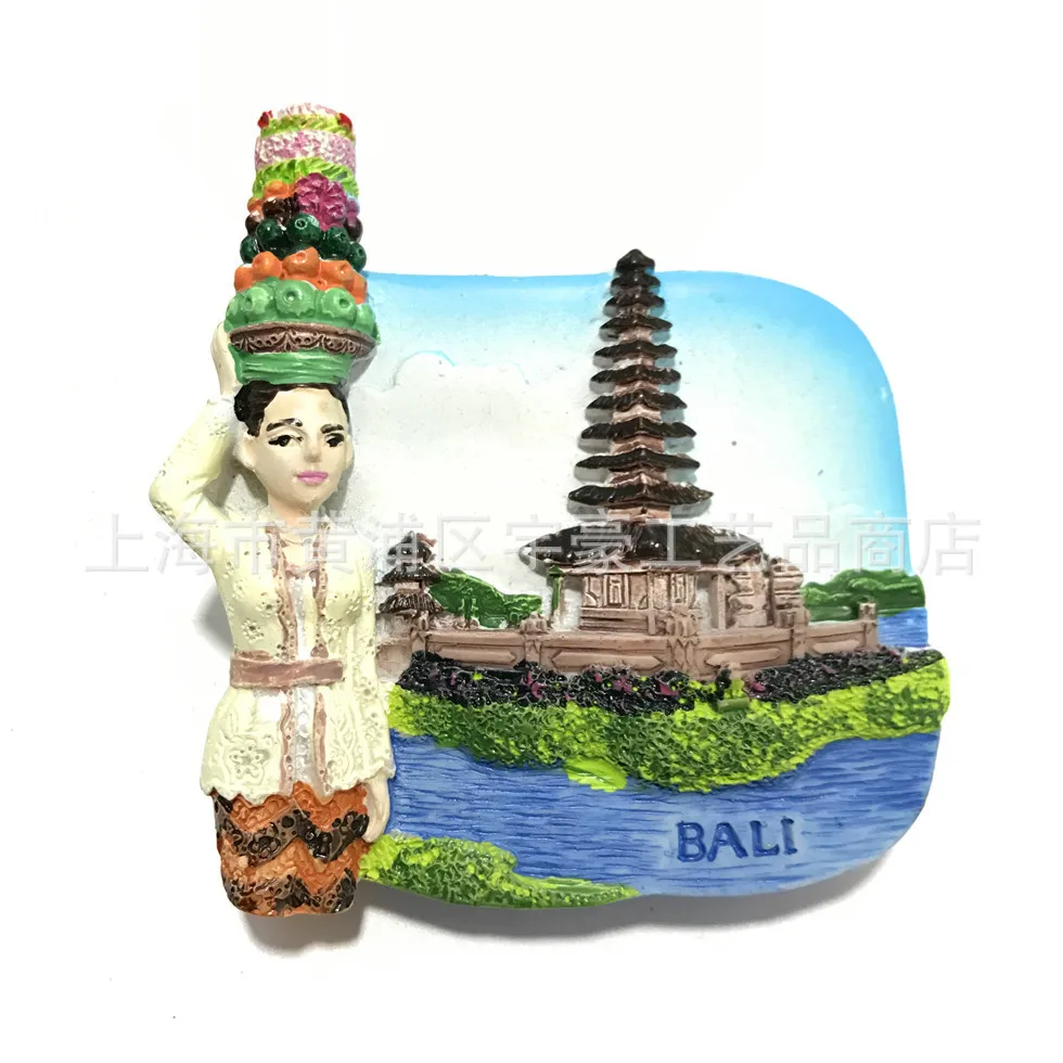 Магнитный сувенир на холодильник |