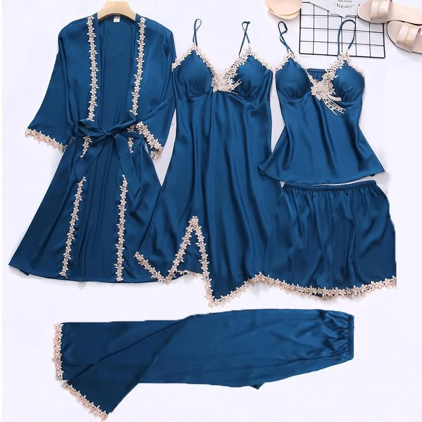 

Халат женский кружевной атласный с V-образным вырезом и кружевом