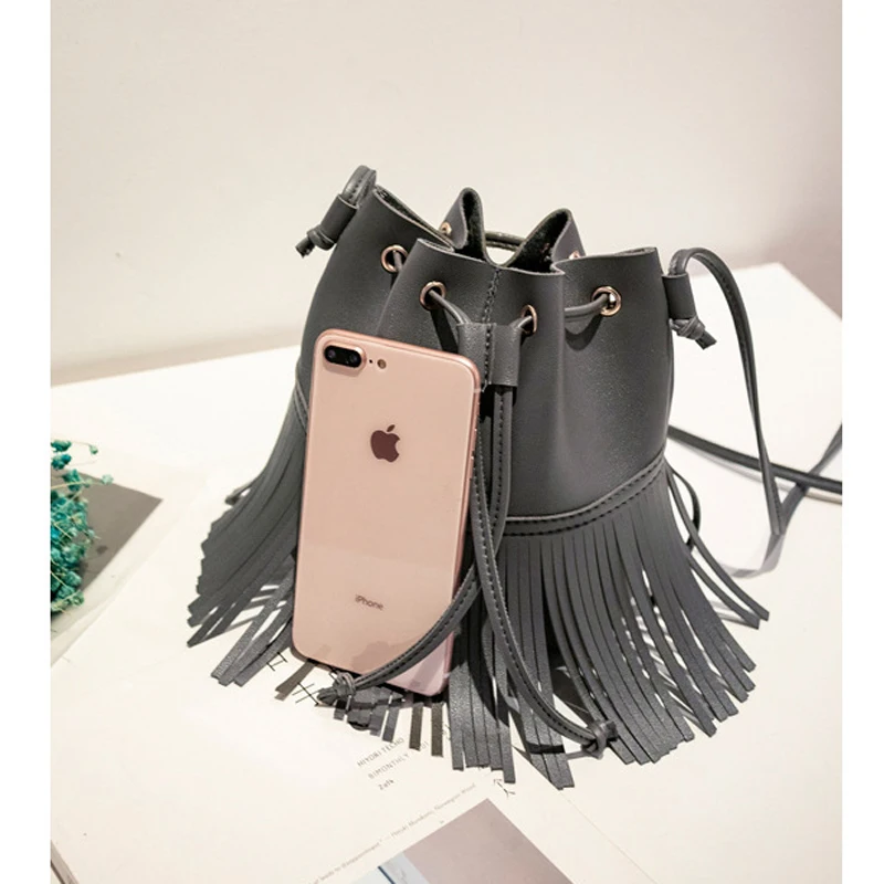 

Fashion Leather Shoulder Bags for Women 2021 New Famous Brand Crossbody Bags Female Tassel Chain Messenger Bags Sac Epaule