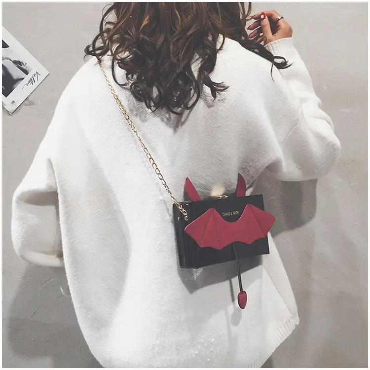 

Korean version ins super fire fashion trend patent leather box bag funny personality cartoon Bat Bag color matching messenger ba