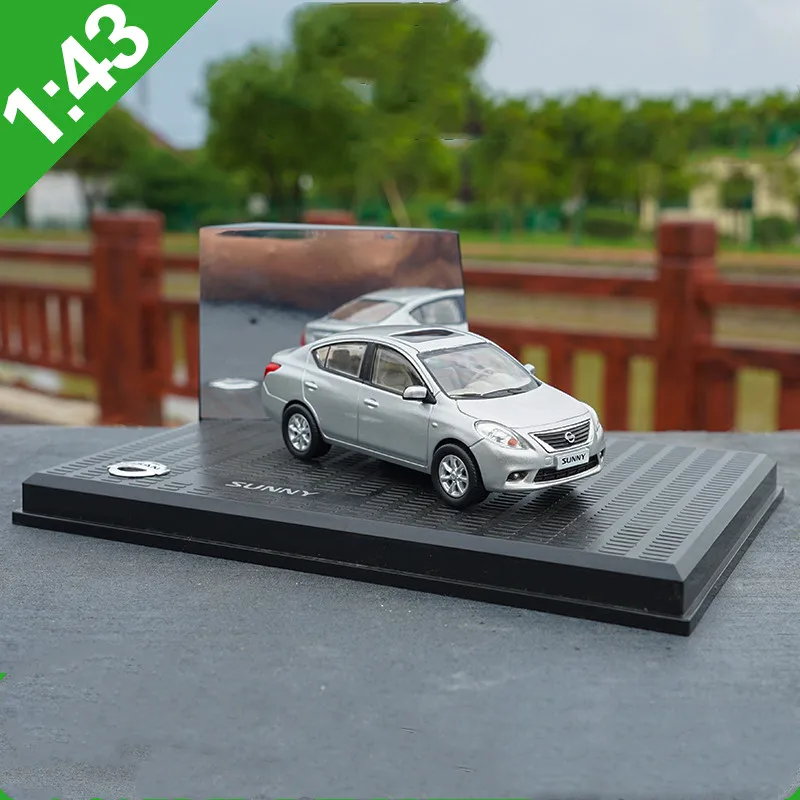 Высококачественная оригинальная модель Nissan Sunny из сплава 1:43 коллекционные