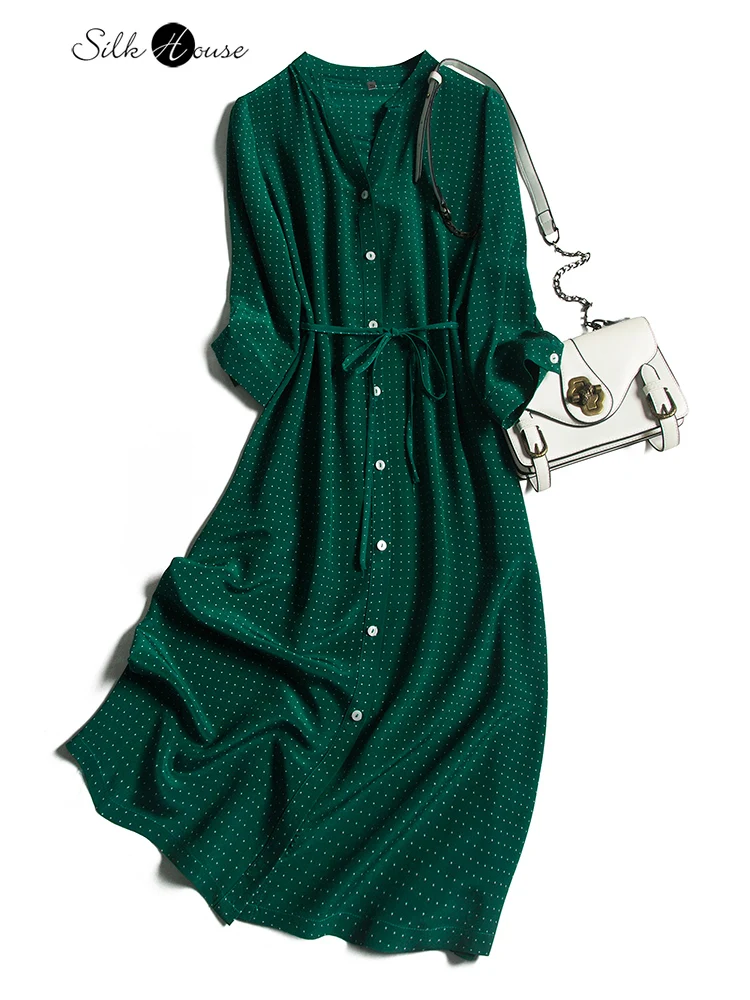 

2020 Stylish and Elegant Thin Retro Wave Point V Collar with A-word Mulberry Silk Silk Dress