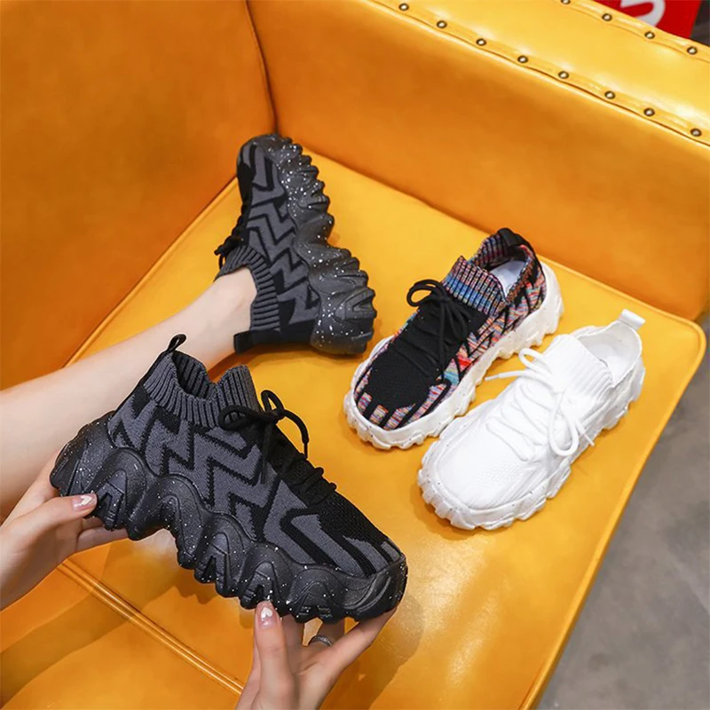 

Four Seasons Women Casual Shoes 2021 Female Student Coupes Rhinestone Breathable Sport Shoes Running Sneakers Footware