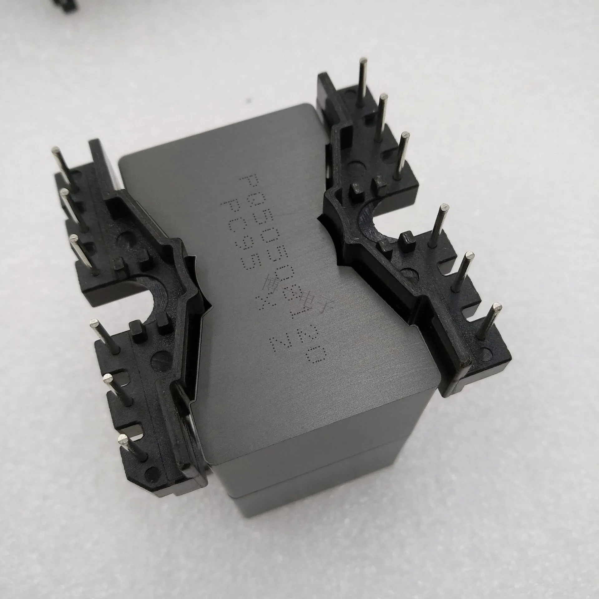 

TDK PQ5050 Ferrite Magnetic Core PC95 Material Can Be Equipped with Vertical 6 6/ Horizontal 8 8 Skeleton