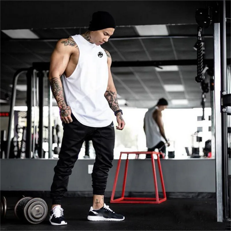 Майка мужская для фитнеса и бодибилдинга модная одежда с открытыми боками