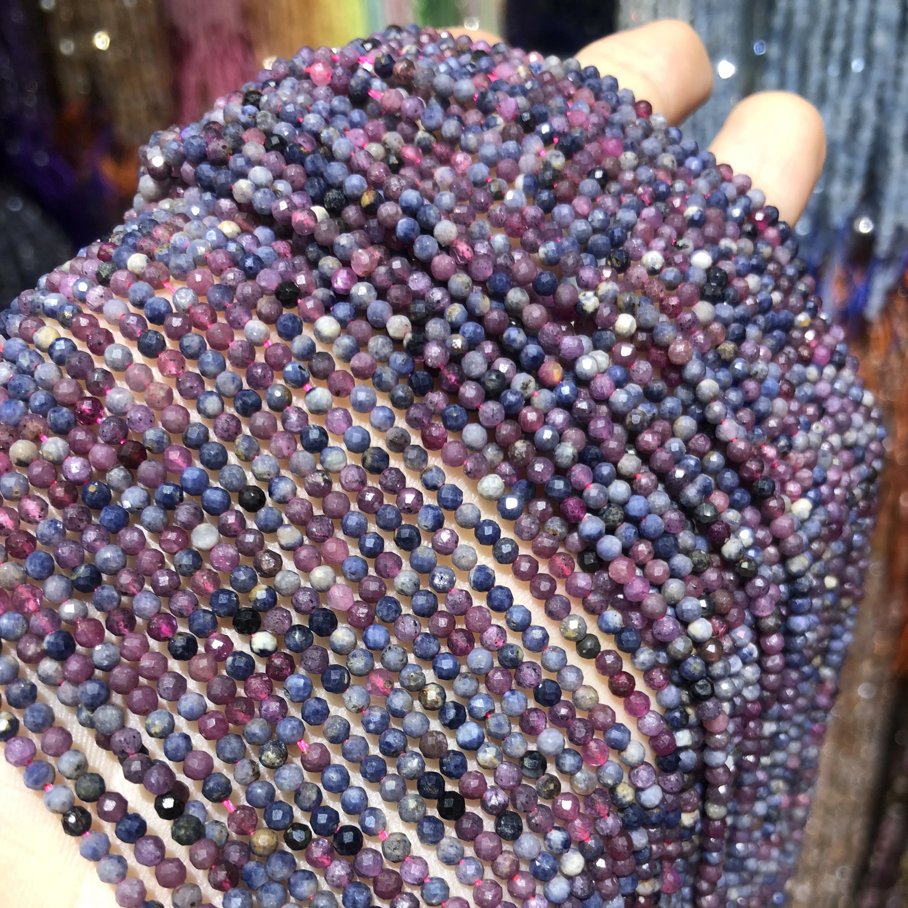 Небольшие граненые бусины из натурального камня натуральные сапфиры рубины