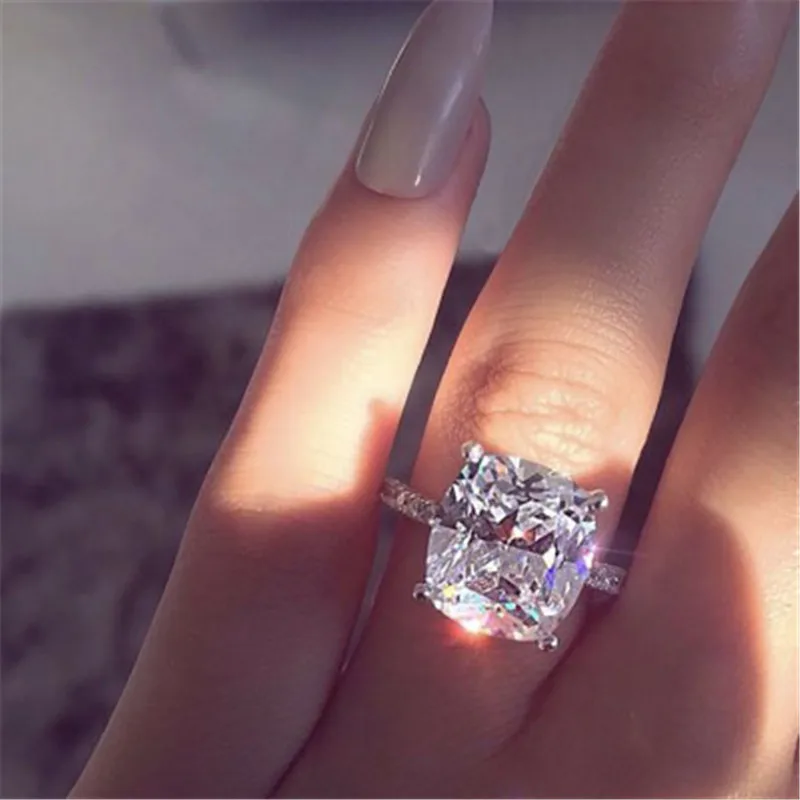 

New fashion jewelry fashion glamour woman classic four claw white square ring large zircon ring jewelry engagement ring