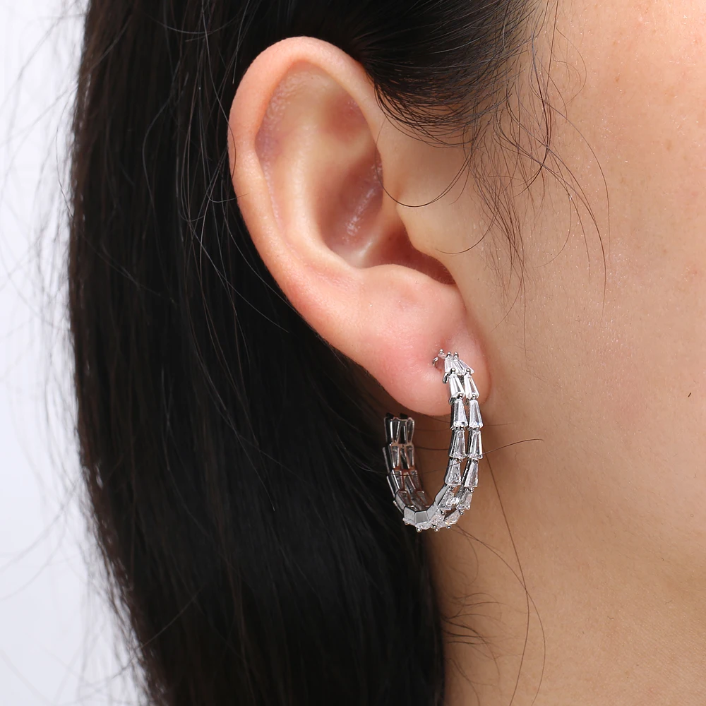 Женские двухслойные серьги Emmaya с прозрачным цирконием Элегантные украшения для