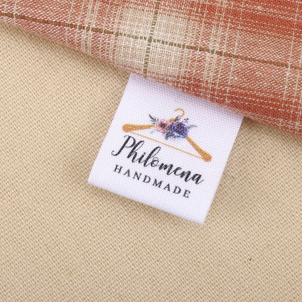 

Custom Text, Personalised Cotton Fabric, Fold Labels,Fabric Tags, Sewing Labels, Name Tags, Sewing Gift (MD1013)