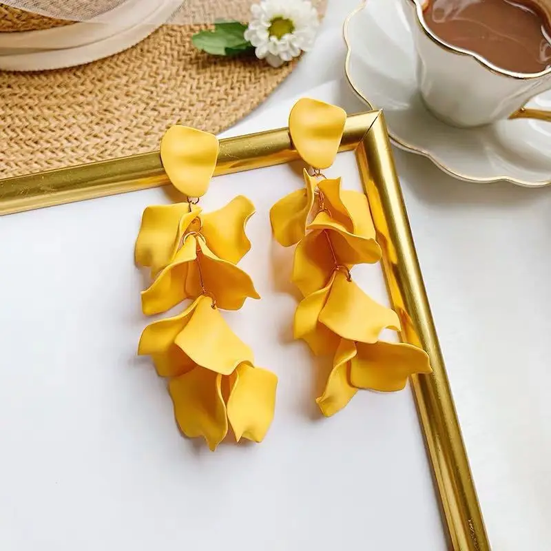 Aretes de mujer, современный стиль, дизайн, большие красные лепестки роз, серьги с кисточками, тренд, темперамент, летние корейские серьги для женщин