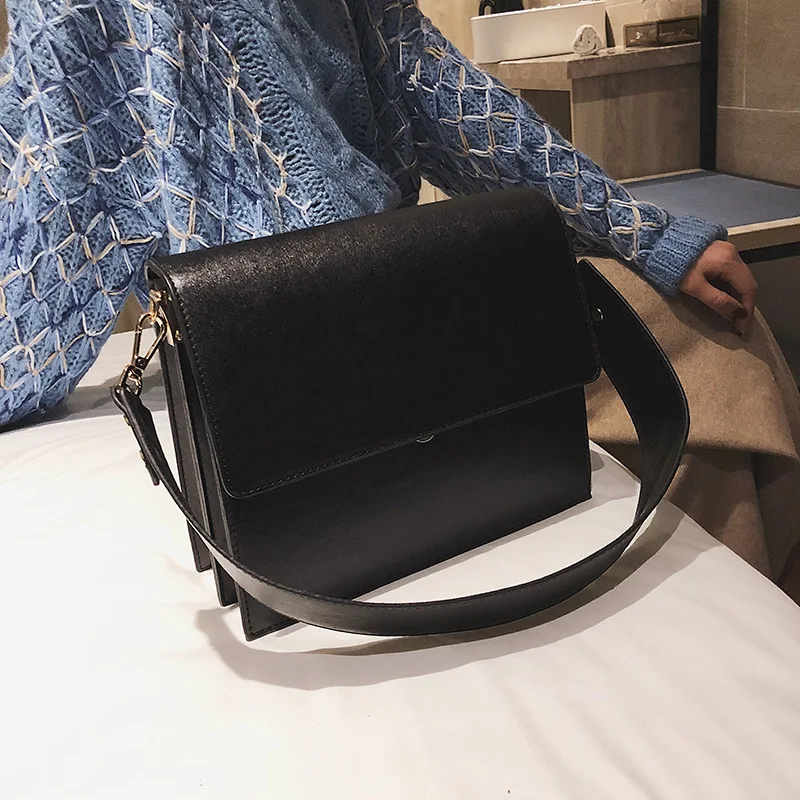 

Broadband small bag 2020 new fashion Korean crocodile small square bag in autumn and winter