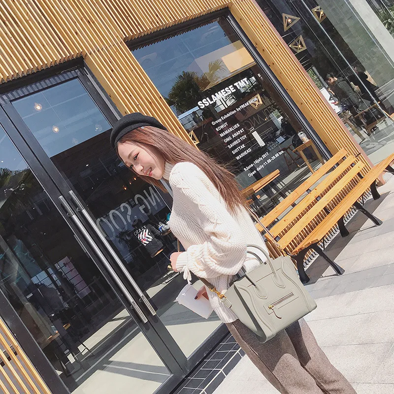 Сумка-мессенджер на одно плечо из натуральной кожи со смайликом 2019 |