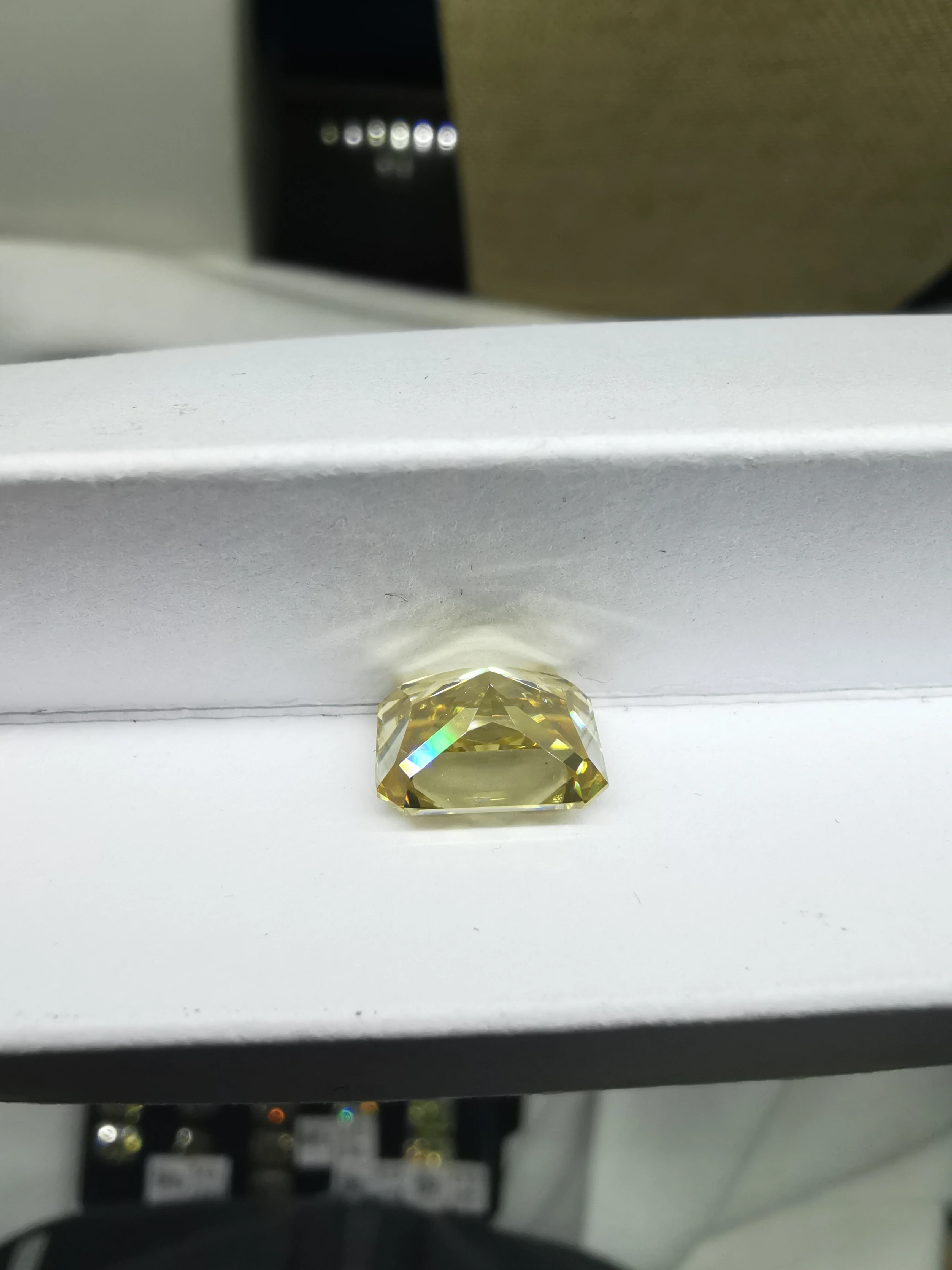 Драгоценный камень с муассанитом 2 5 карата 7 Х9 мм|Стразы и драгоценные камни