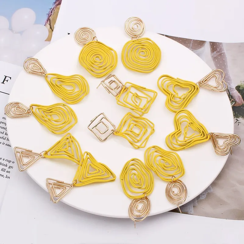 

Korean Jewelry Round Triangle Heart Drop Earrings Yellow Wire Spiral Earrings Metal Maze Exaggerated Party Jewelry