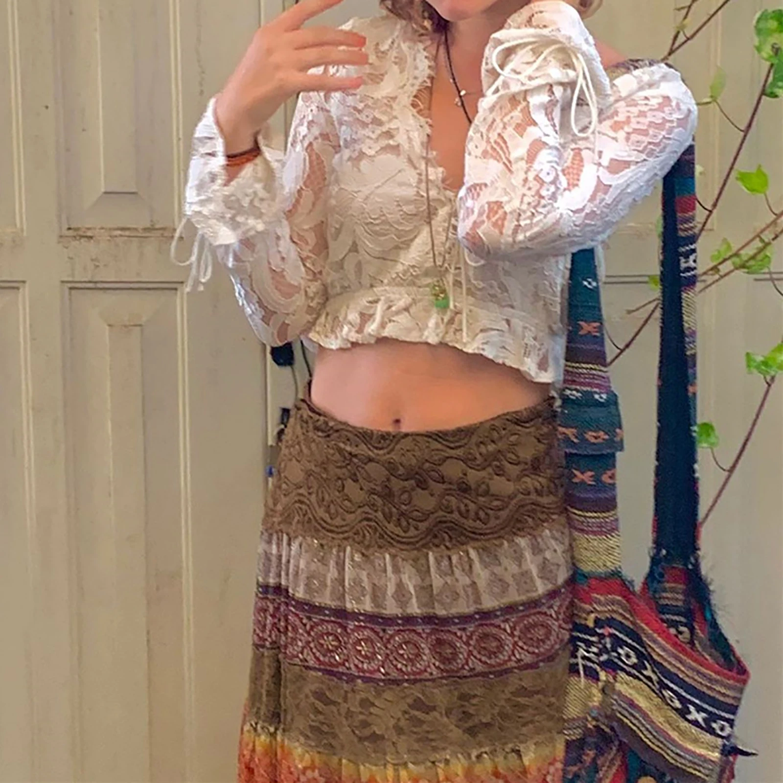 

Женские сексуальные кружевные топы с вырезами, рубашки, элегантный пуловер, футболки, белый прозрачный топ с длинным рукавом и V-образным вы...