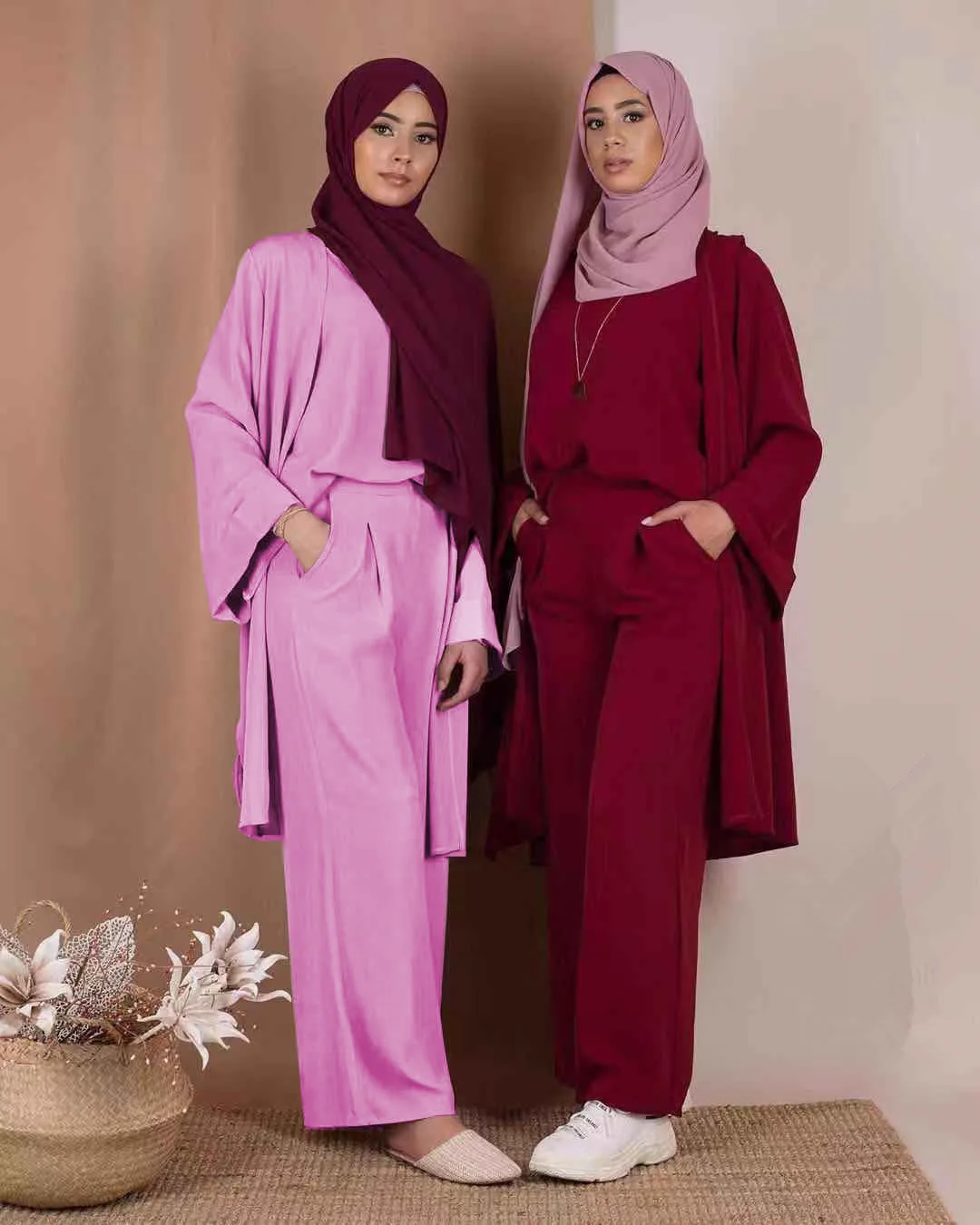 Мусульманские комплекты, 3 предмета, костюмы, топы, штаны, abaya, платье, хиджаб, кардиган-кимоно, длинные халаты, катфан, Ближний Восток, Рамадан, Арабский исламский