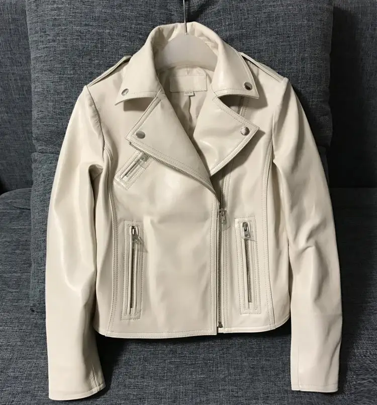 Модная женская кожаная куртка geuine красная бежевая черная приталенная