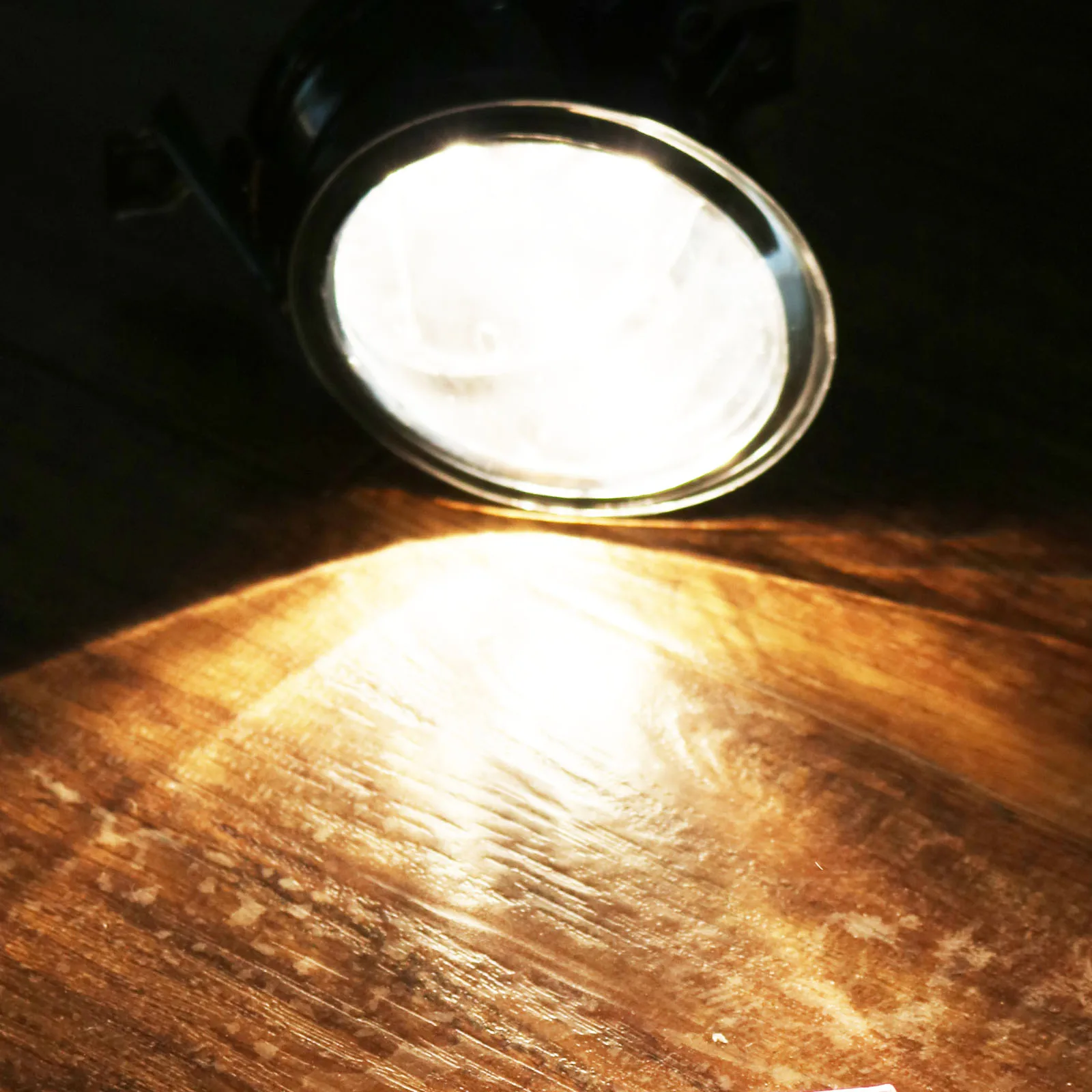 Галогенная противотумансветильник фара на передний бампер с лампой для VW Touareg 2003