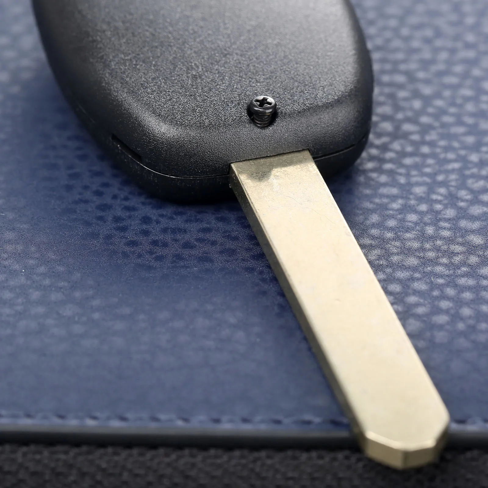 2 кнопки Автомобильный ключ без ключа пульт дистанционного управления брелок