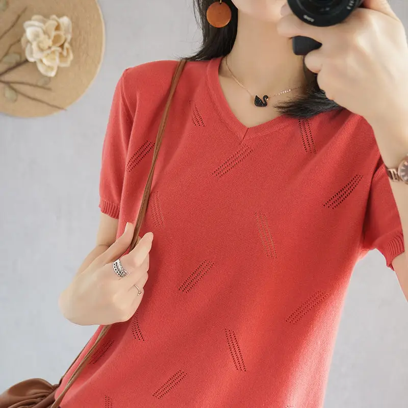 Summer new style cotton knitted short-sleeved V-neck cotton T-shirt hollow loose half-sleeved hedging knitted women's blouse