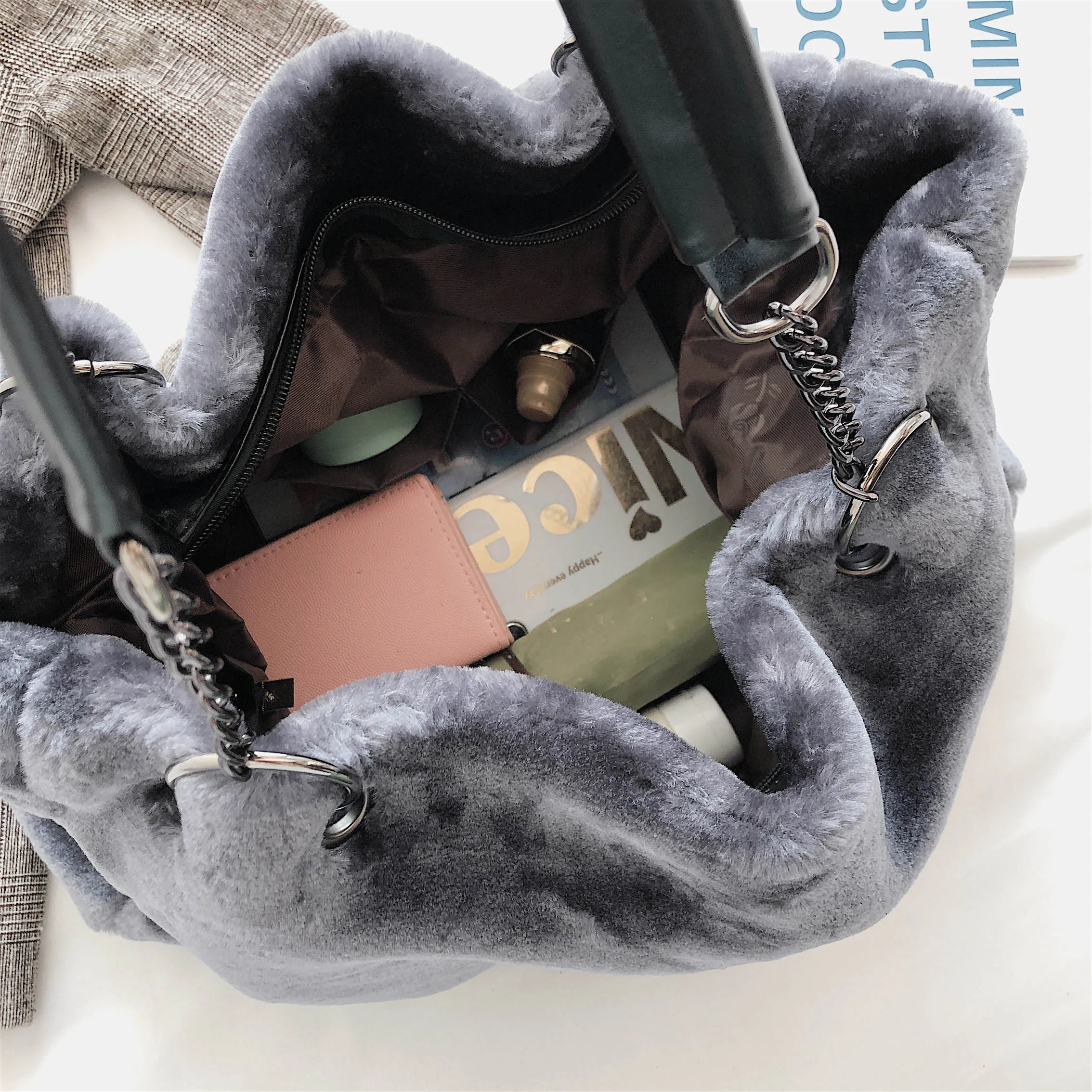 Лидер продаж 2019 модные женские меховые сумки большого размера повседневные для