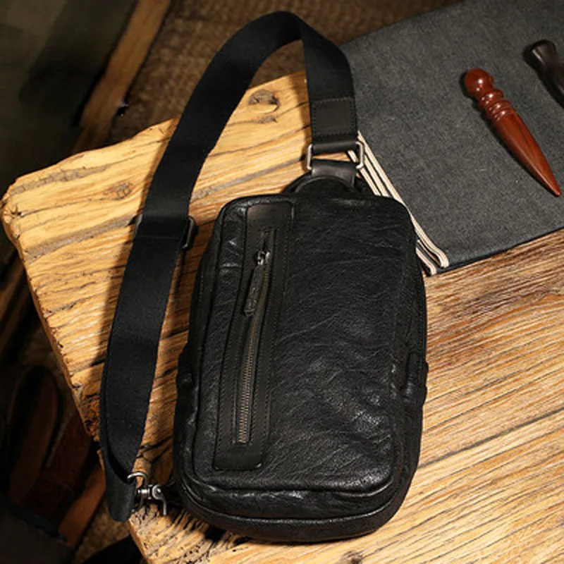 

Мужская нагрудная сумка ручной работы, оригинальный мессенджер в стиле ретро, потертая, для воды, прошитая холщовая кожаная сумочка на ремн...