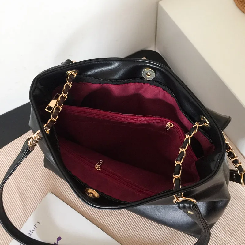 

Female Textured PU Leather Messenger Bag Luxury Quality Wild Style Big Handbags for Women Chain Decoration Black Shoulder Bag