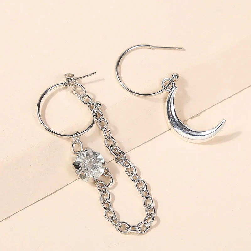 

Retro simple asymmetrical moon chain earrings female ins trend rhinestone earrings jewelry gift