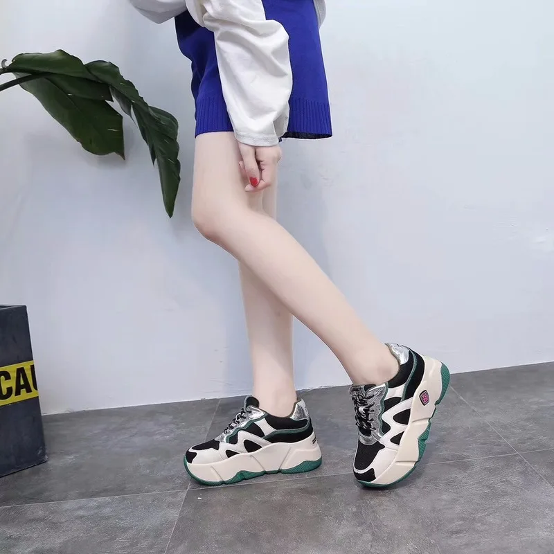 Женская Повседневная обувь из дышащего материала Обувь для увеличения роста на