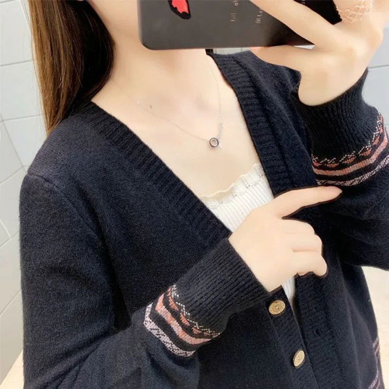 Свитер с винтажной вышивкой кардиган женское повседневное однобортное