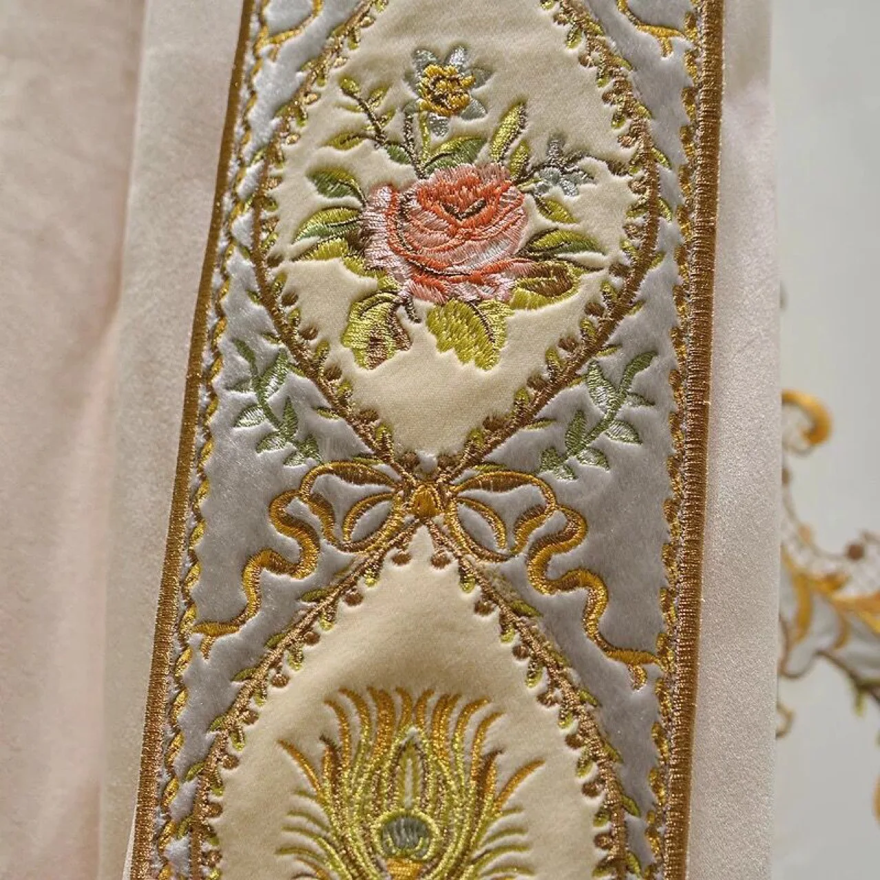 Роскошные фланелевые шторы на заказ в европейском стиле для роскошной виллы