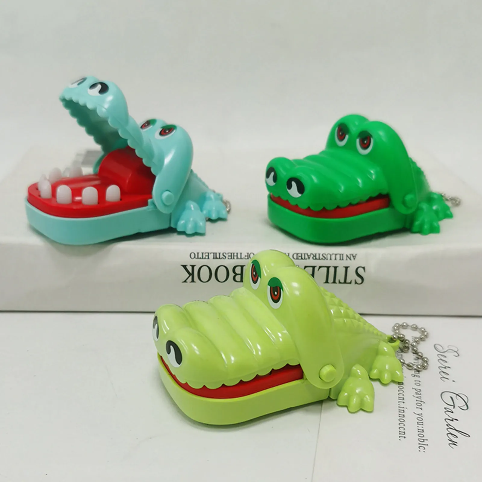 

Crocodile Teeth Dentist Funny Toy Mouth Dentist Bite Finger Pulling Crocodile Party ABS Crocodile Toy Keychain