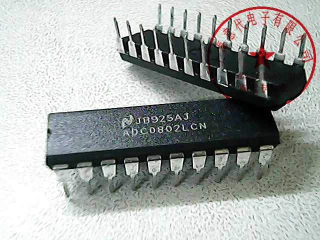 

5 шт. ADC0802LCN DIP-20