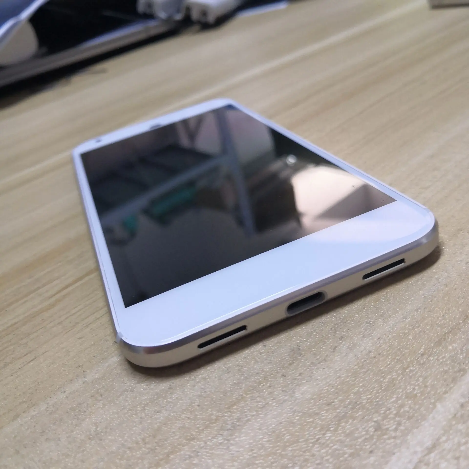 Смартфон Google Pixel XL 5 дюйма 1440x2560 пикселей 4 + 128 ГБ|Смартфоны| |