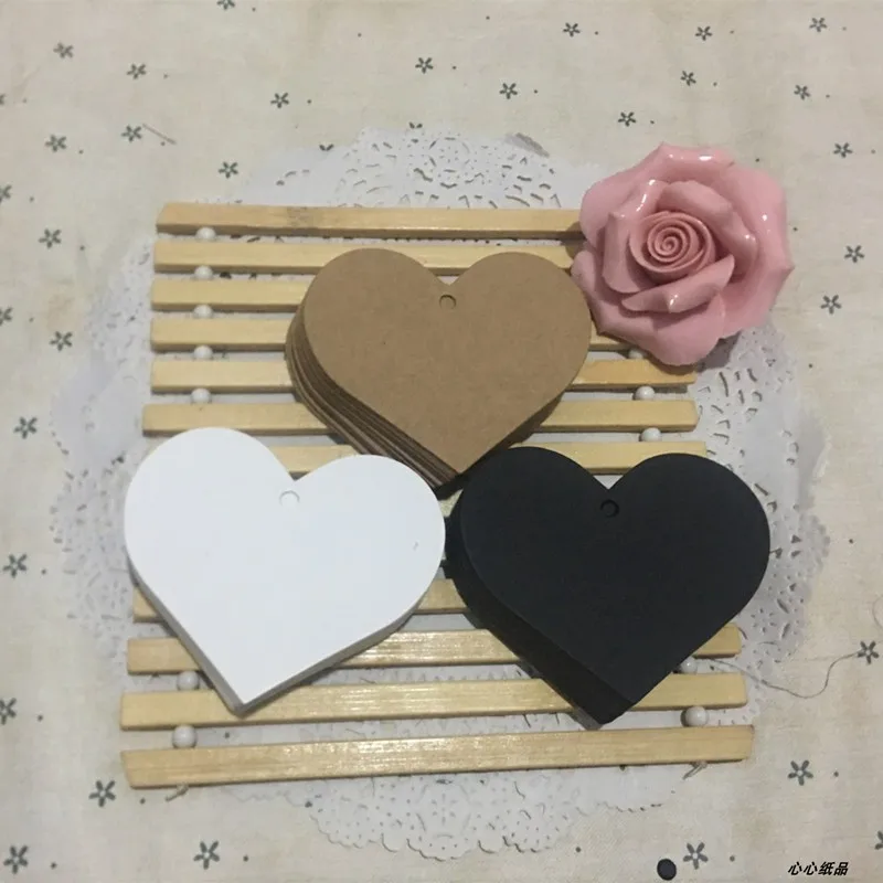 

7*6cm DIY Apparel Garment Tags Heart Black White Paperboard Cardboard Clothing Blank Label Words Blank Id Card 400 Pcs/lot