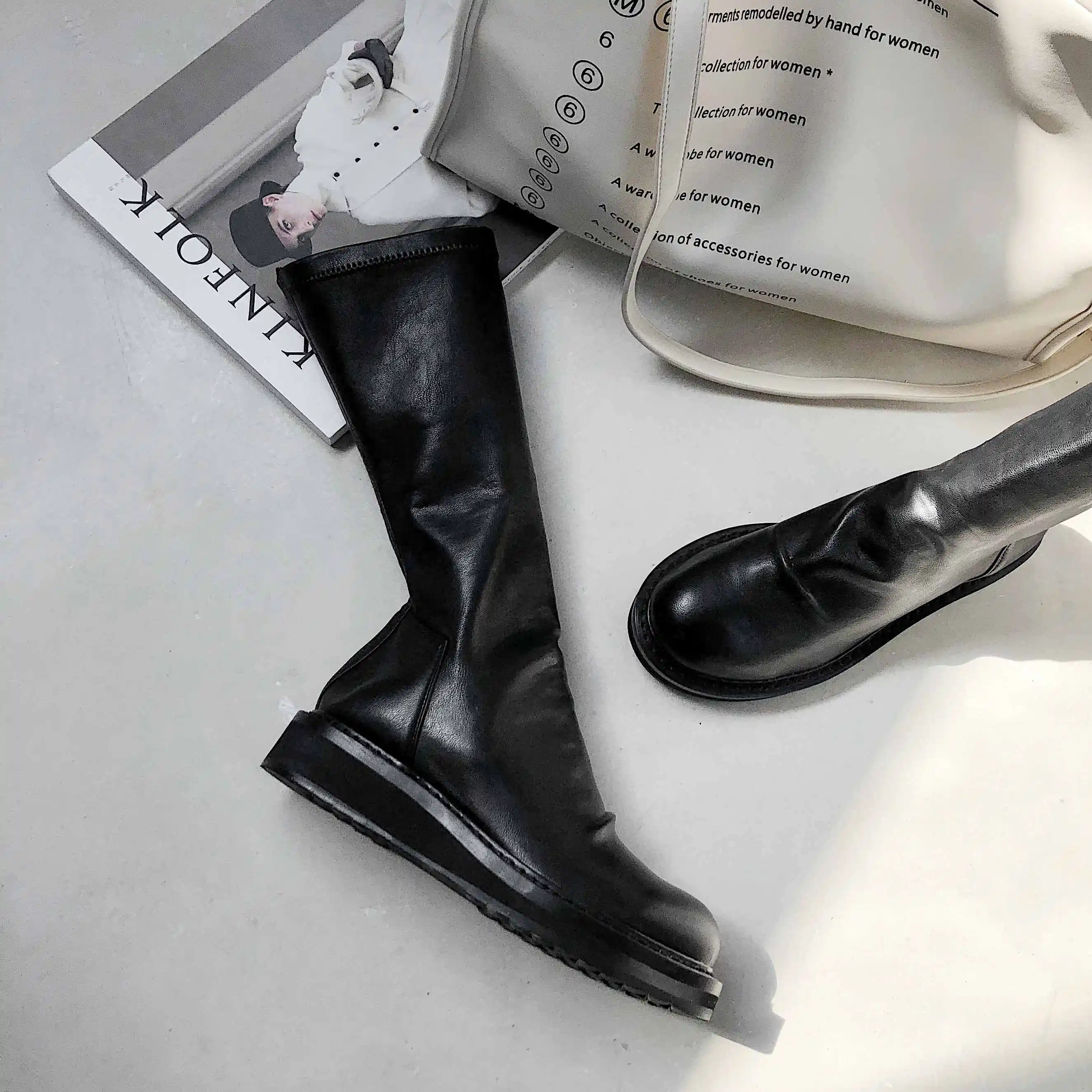 

Lenkisen hot Internet star fashion streetwear cow leather boots round toe med heels winter simple brand women mid-calf boots L65