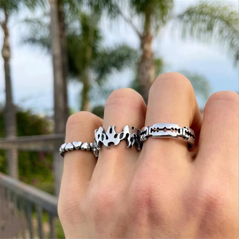 

Винтажные открытые кольца с полым огнем и пламенем, Наборы для мужчин и женщин, Геометрическая бритва с любовным сердцем и лезвием из регули...