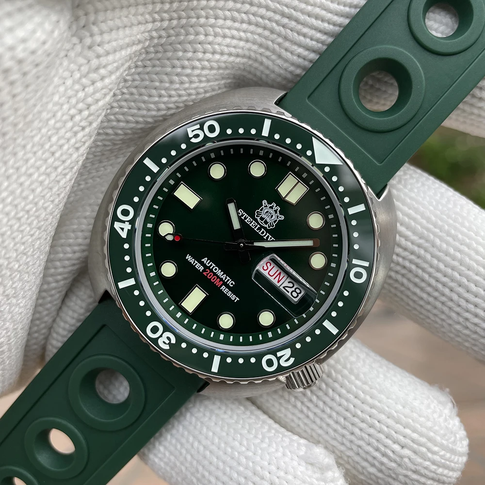 

STEELDIVE SD1972 Men's Luxury Watch Dual Calendar 200m Waterproof Japan NH36 Automatic Mechanical 316L Fashion Diver Wristwatch