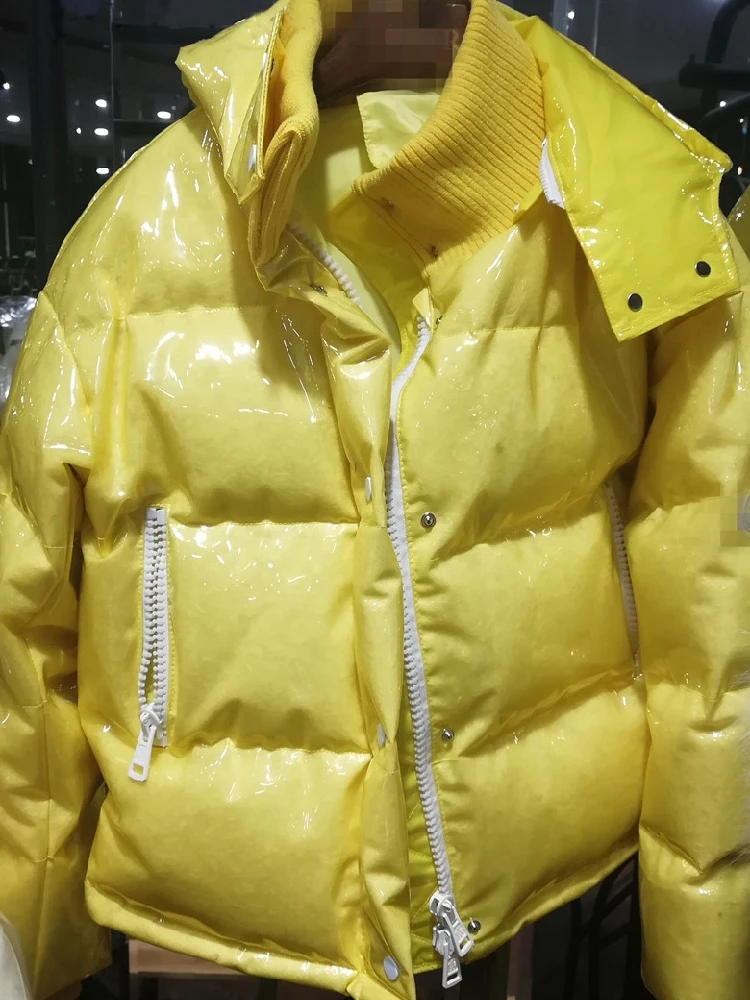

2021 зимняя модная блестящая женская куртка из ТПУ с защитой от замерзания и трещин с пластиковой оболочкой теплая куртка на белом утином пуху
