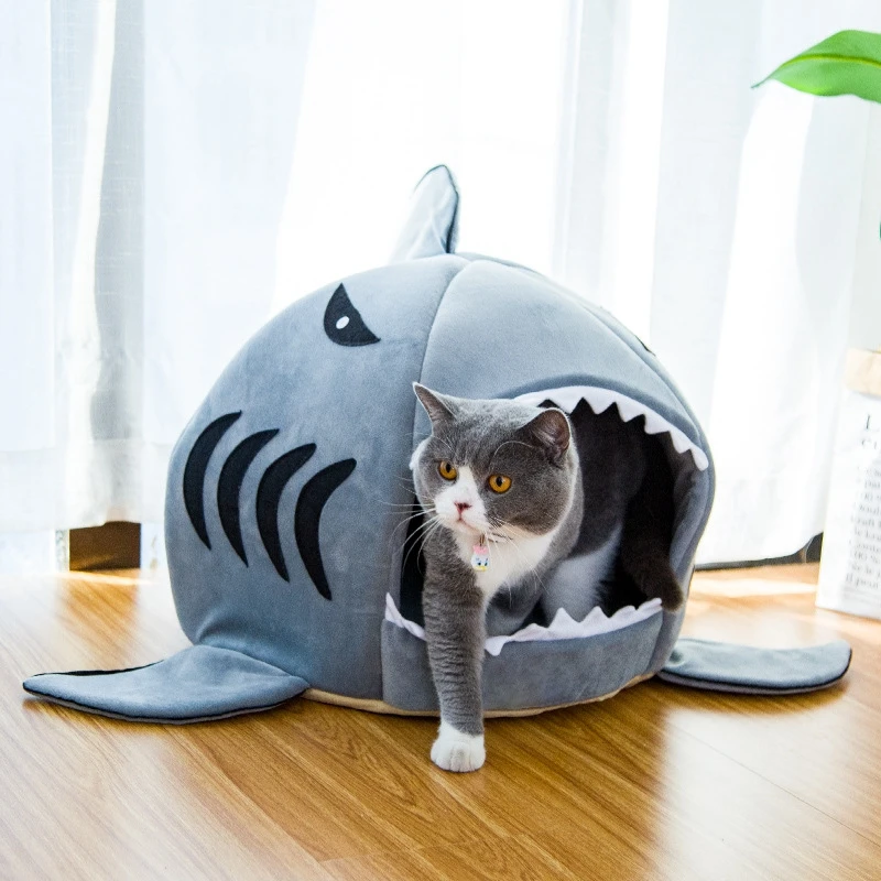 

Pet Cartoon Shark Shape Nest Dog Beds Warm Soft Warm House Small Animals Winter Cute House For Puppy Kitten Pet Sleeping Bag