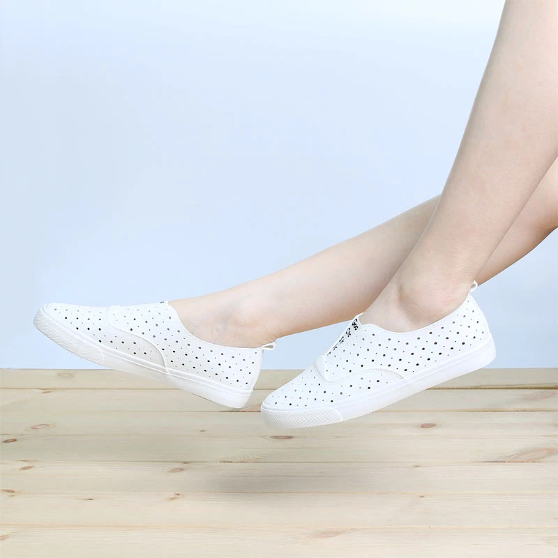 Женские кожаные туфли с перфорацией дышащие мягкие на плоской подошве