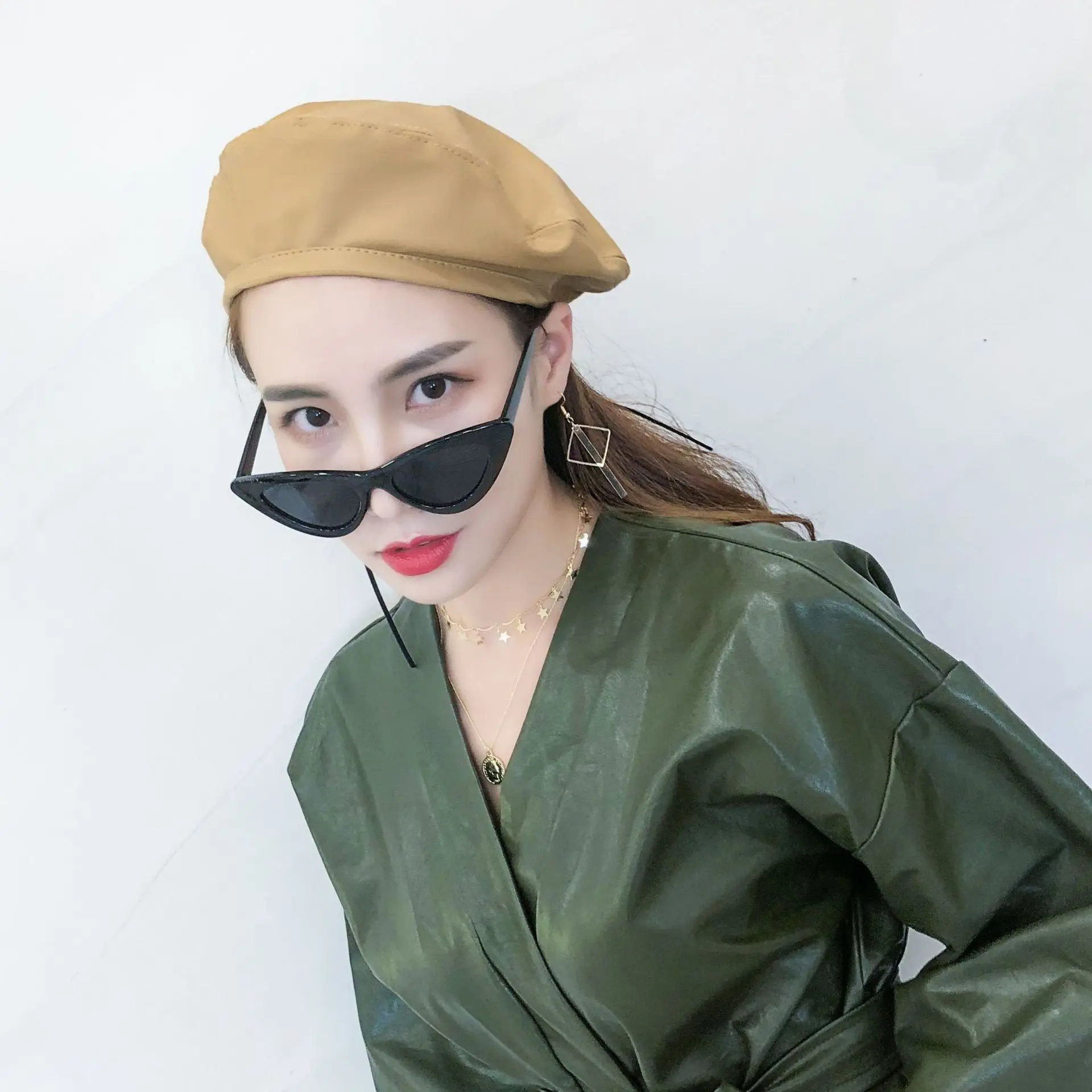 

PU Leather Beret Women's Autumn And Winter New Style Net Red Retro Painter Cap WOMEN'S Leather Beret