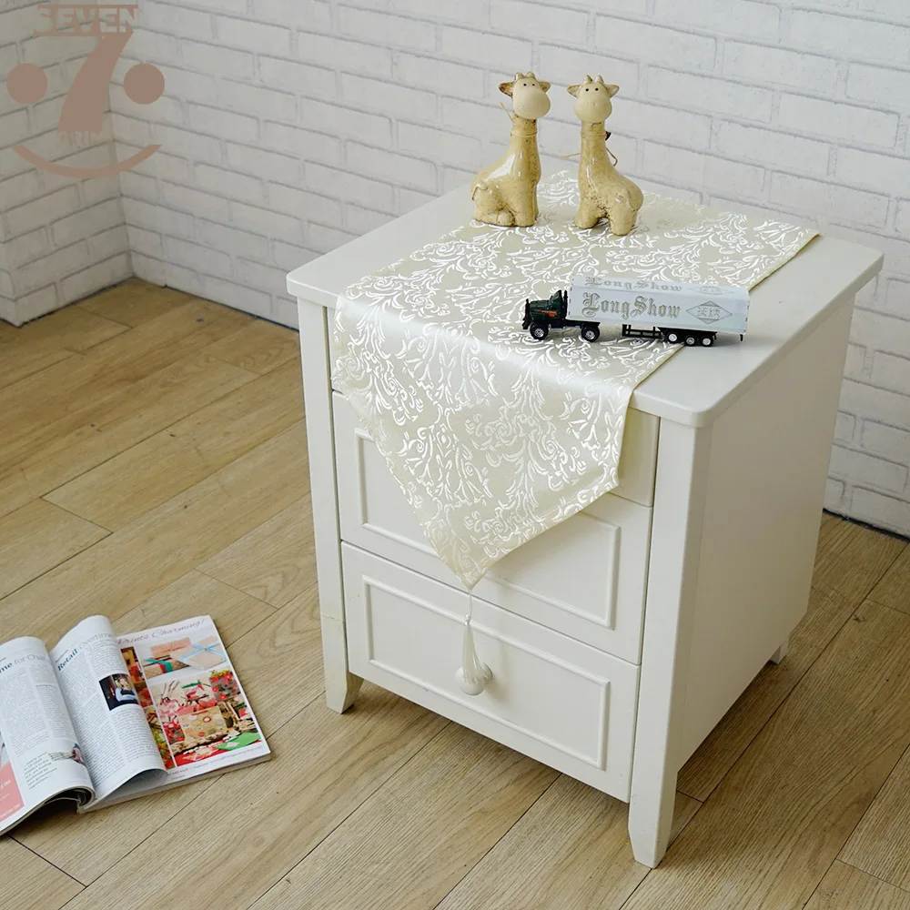 Дорожка для стола с кисточками 33x90 см в классическом европейском жаккардовом