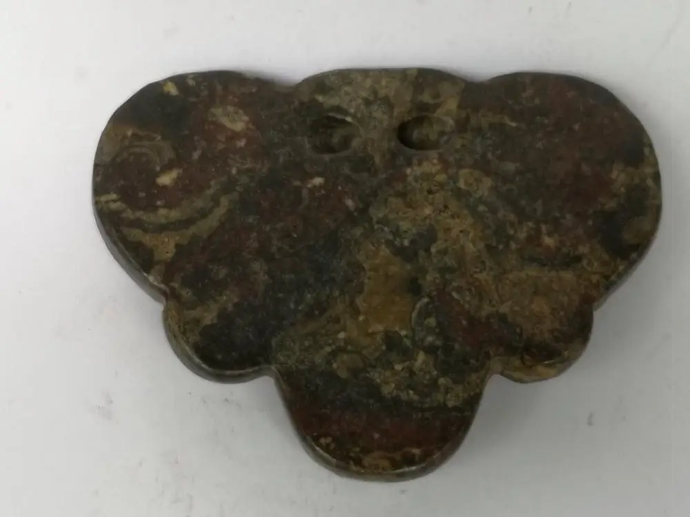 

YIZHU CULTUER ART Collection Old Chinese Hongshan Culture Black Jade Carving Sheep Head Pendant