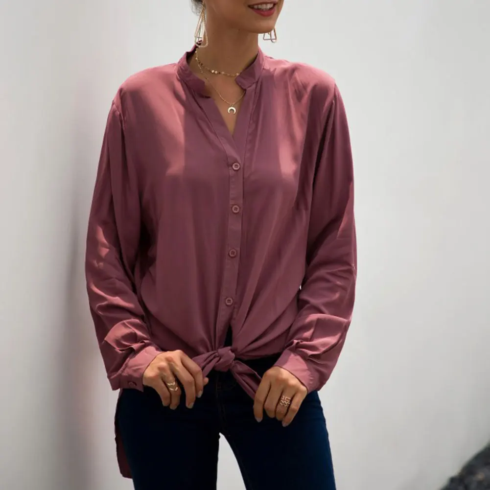 Женская рубашка с v-образным вырезом и разрезом на спине Однотонная длинными